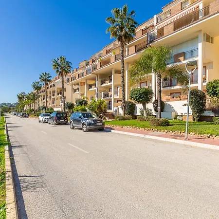 Golf, Family & Semi-penthouse *